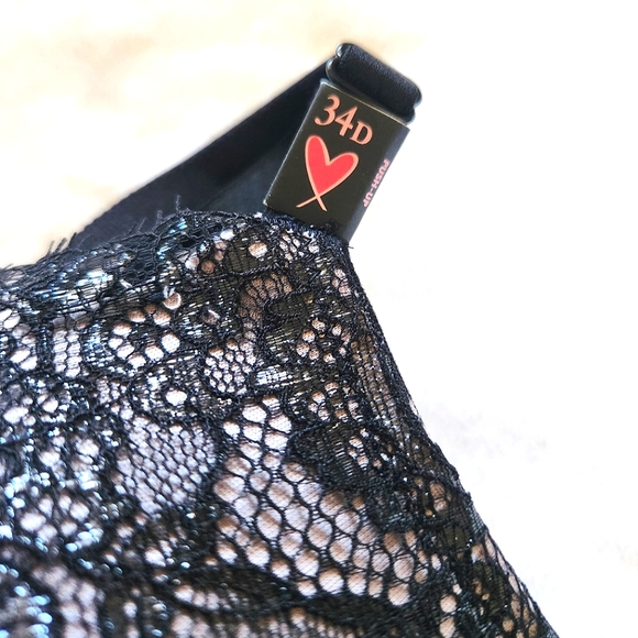 New Victoria's Secret Black Lace Bra - Picture 2 of 4